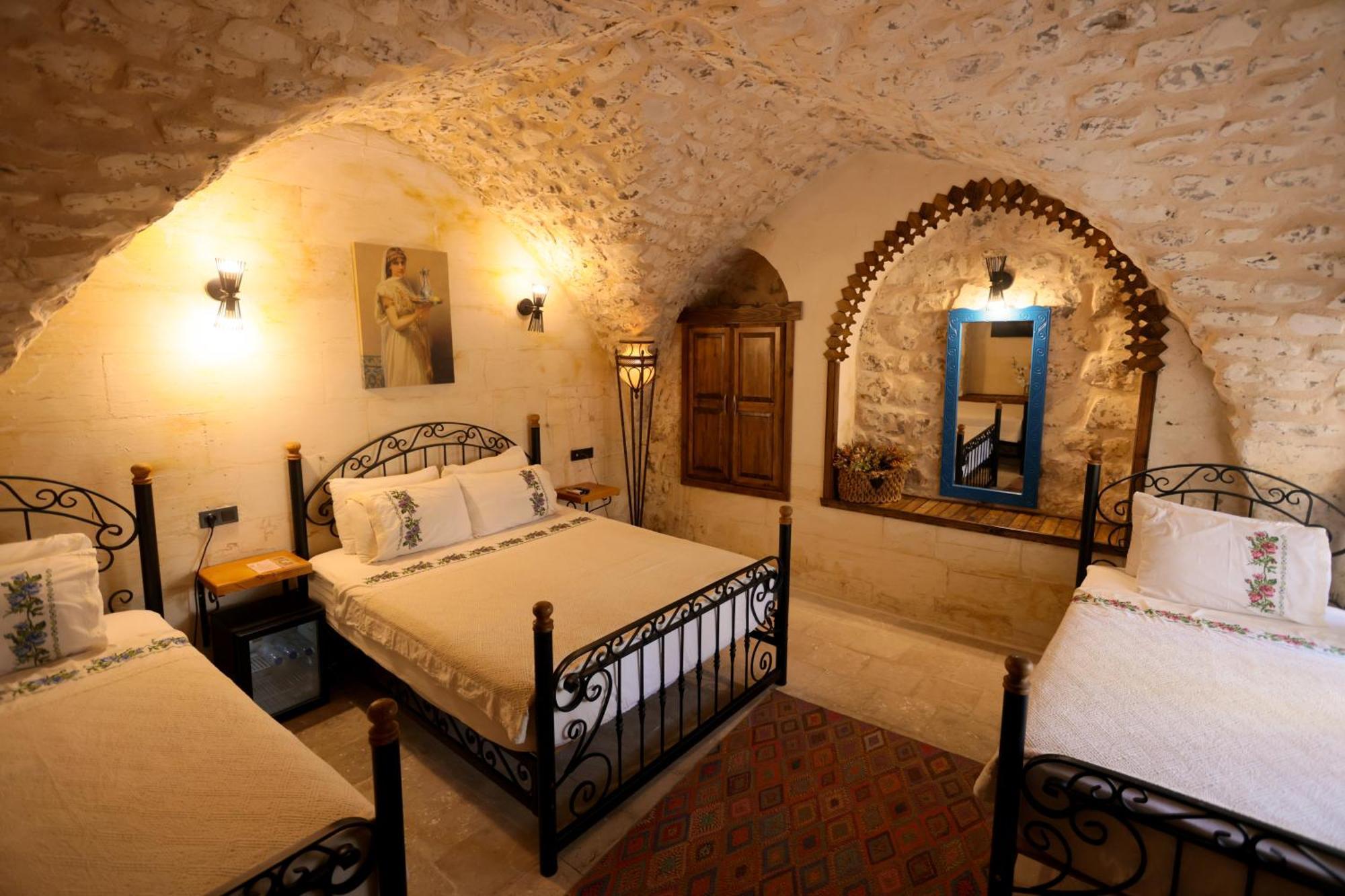 Astarte Hotel Urfa Exterior photo